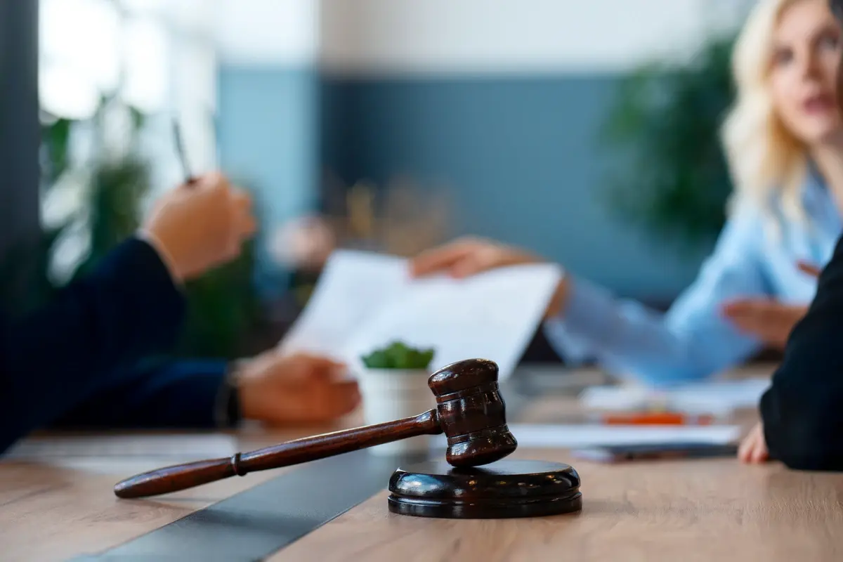 Суд запретил увольнять на следующий день