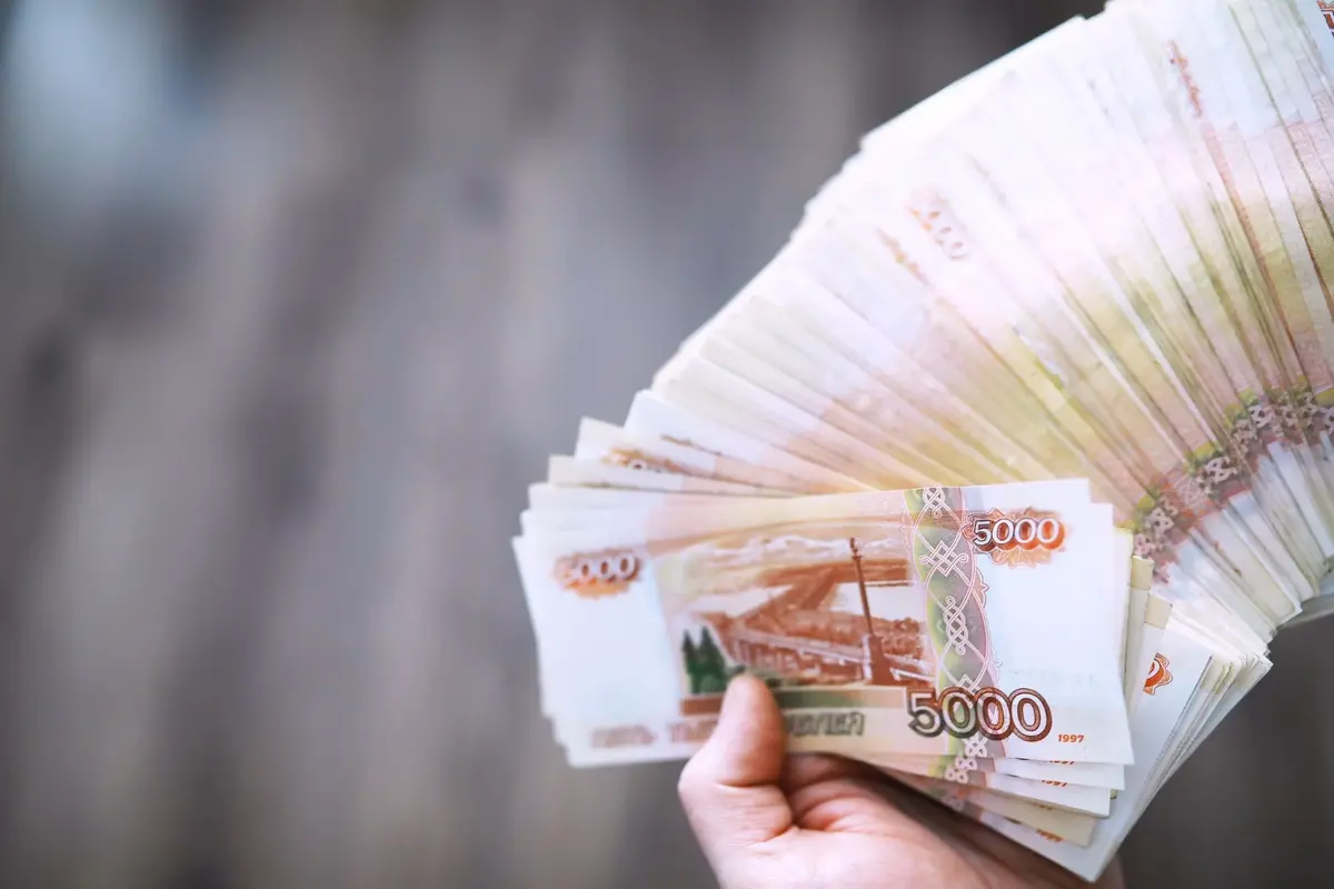 Работнику выплатят отпускные за 28 дней, даже если он не отработал 12 месяцев